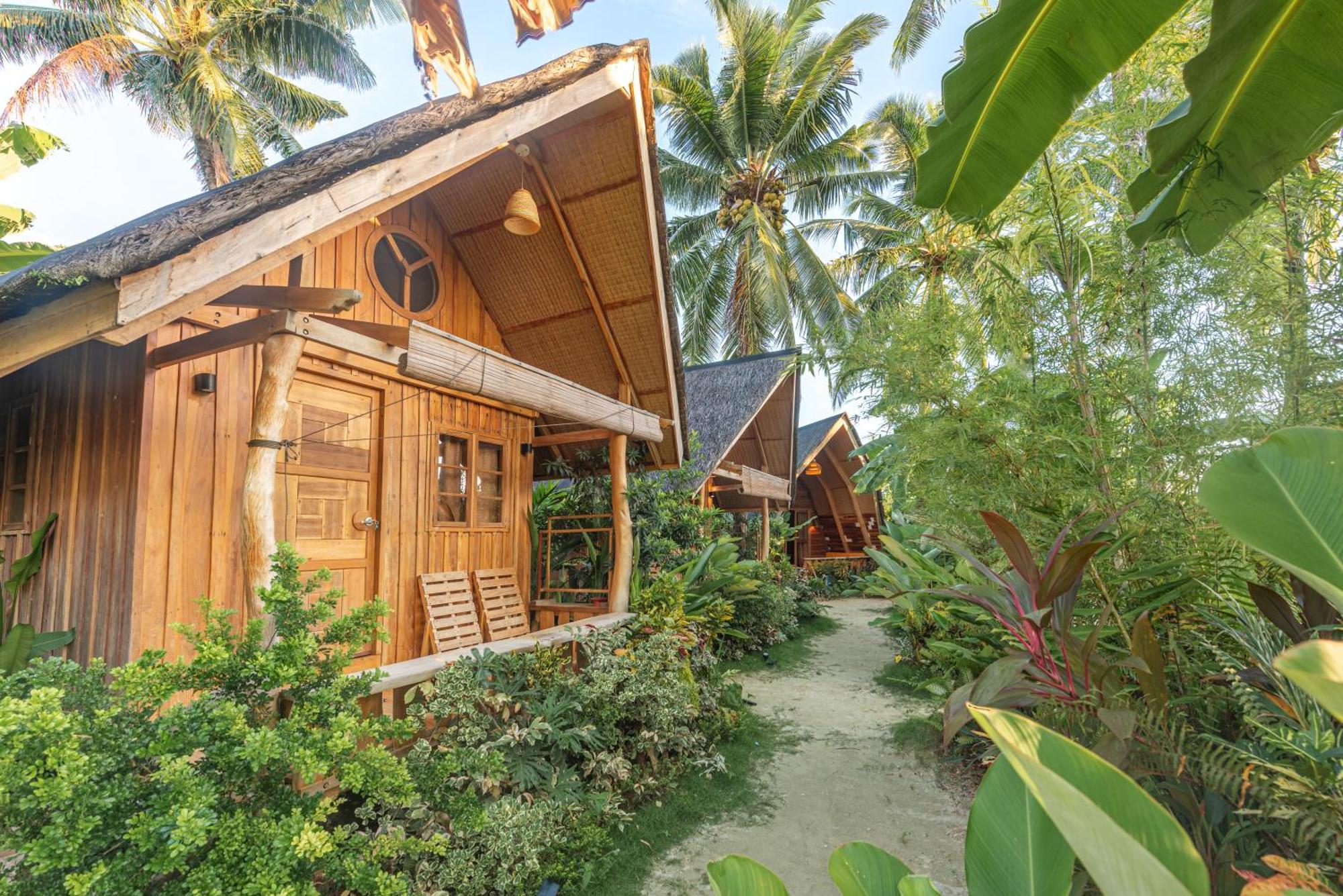 Camanolo Homestay 제너럴 루나 외부 사진